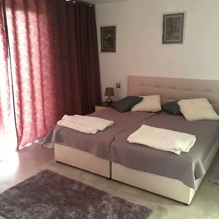 Πανσιόν Sadova 471 U Znojma Suchohrdly